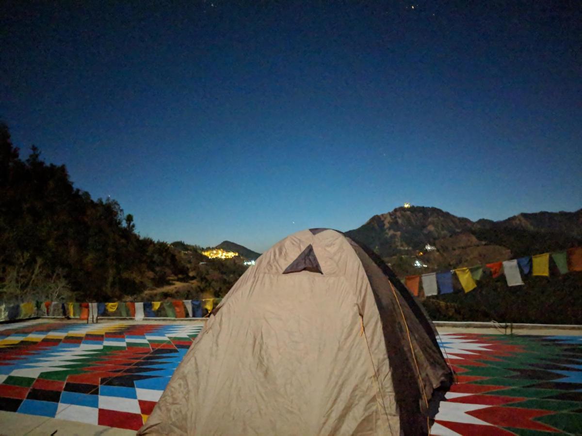 Namastay Himalayas, Kanatal Buitenkant foto