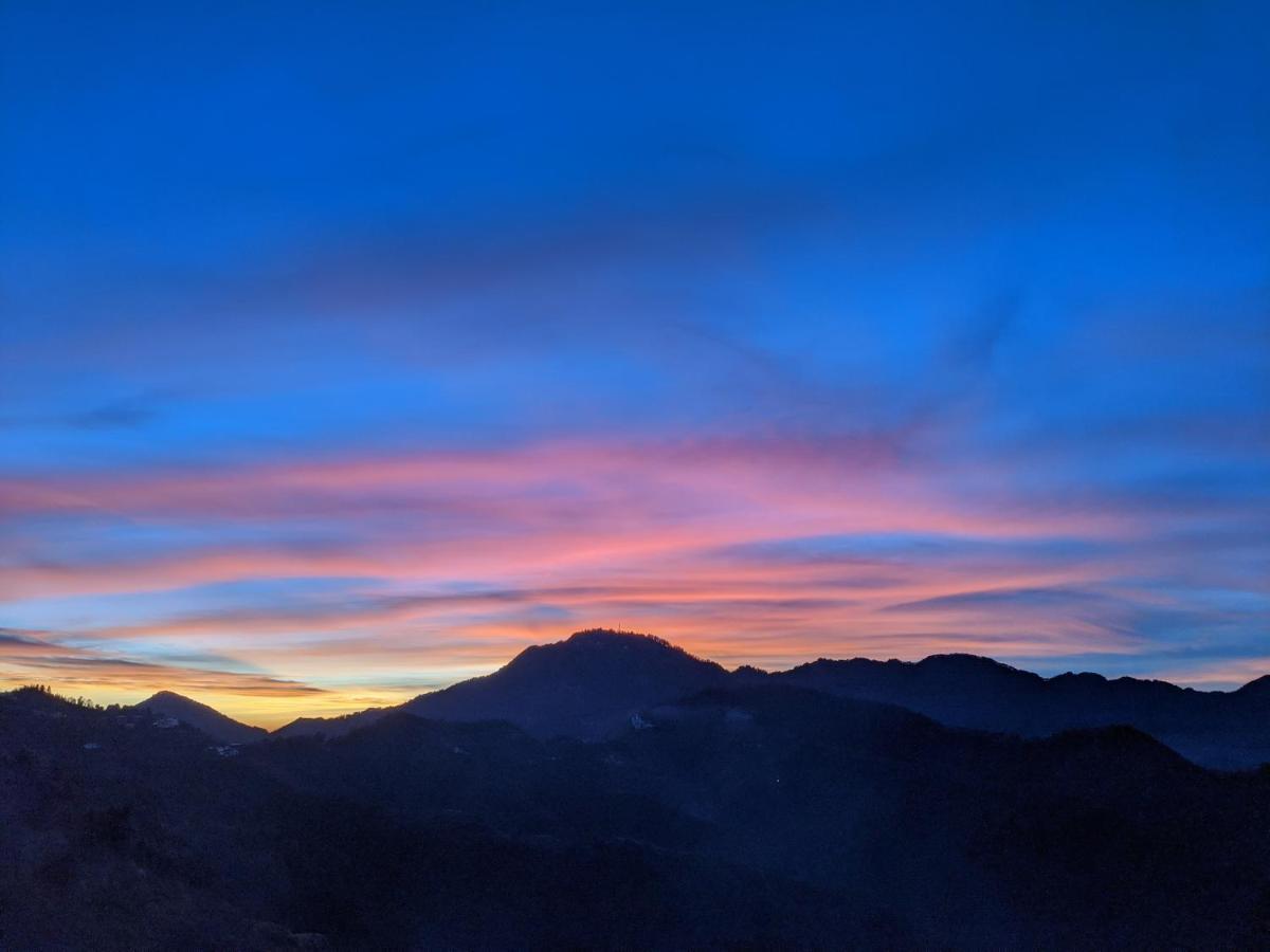 Namastay Himalayas, Kanatal Buitenkant foto