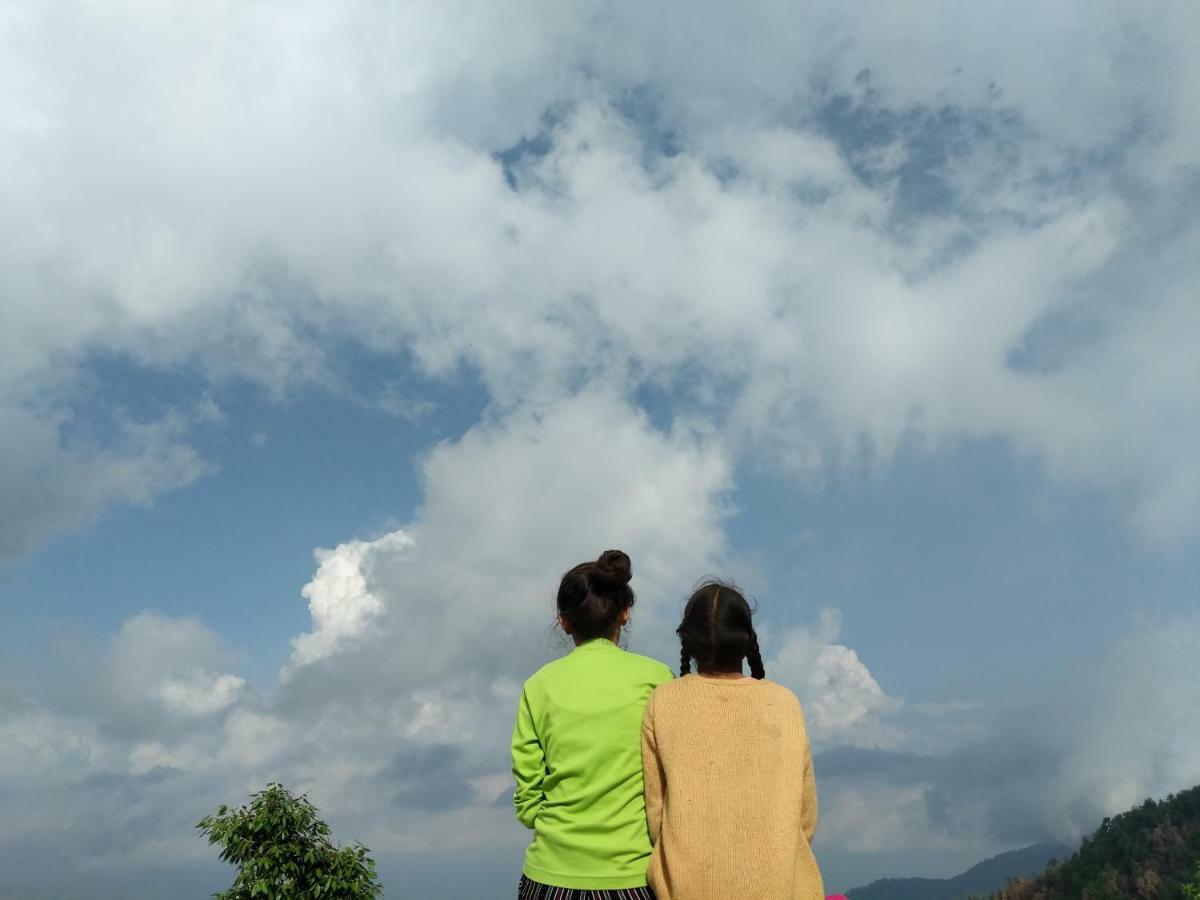 Namastay Himalayas, Kanatal Buitenkant foto
